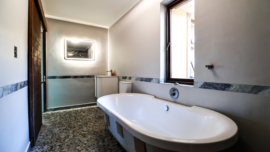 To Let 7 Bedroom Property for Rent in Old Place Western Cape
